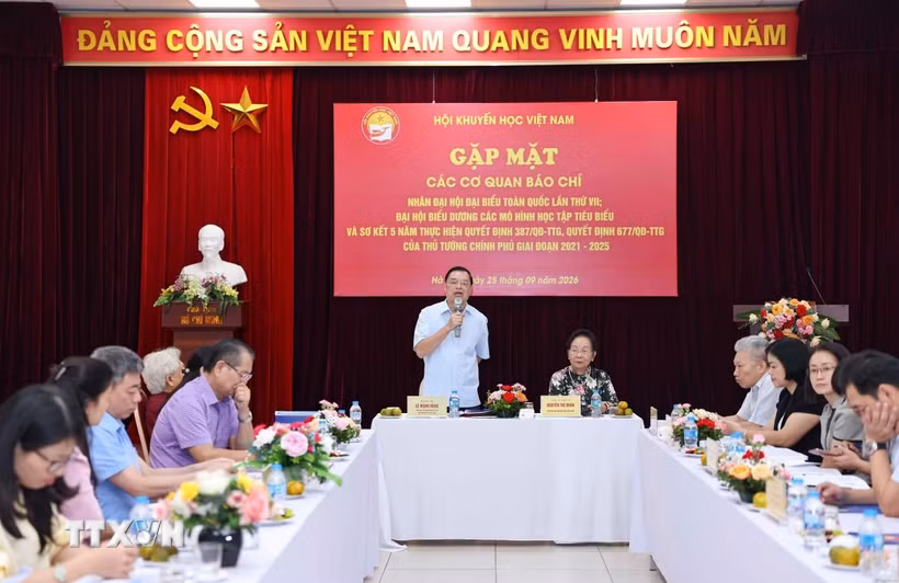 Mở rộng chương trình 'Học không bao giờ cùng' tới người Việt ở nước ngoài